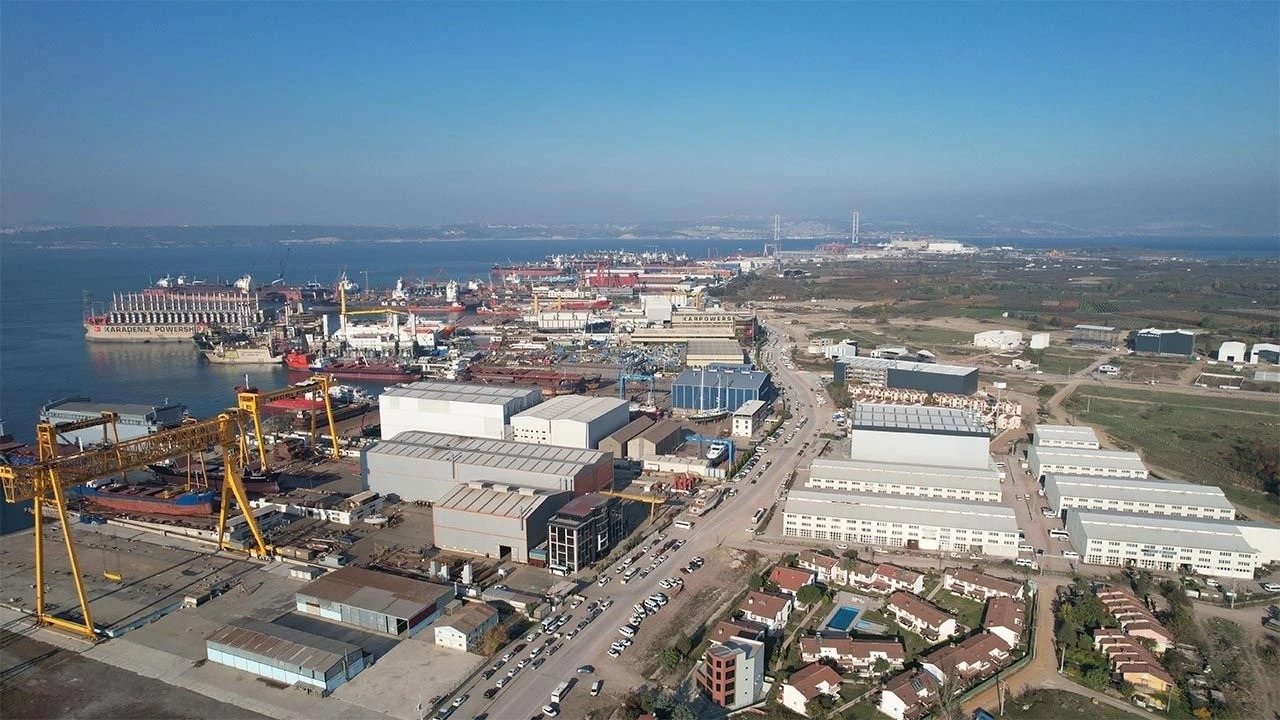 YALOVA'DA TERSANEDE TÜP PATLAMASI: 4 YARALI