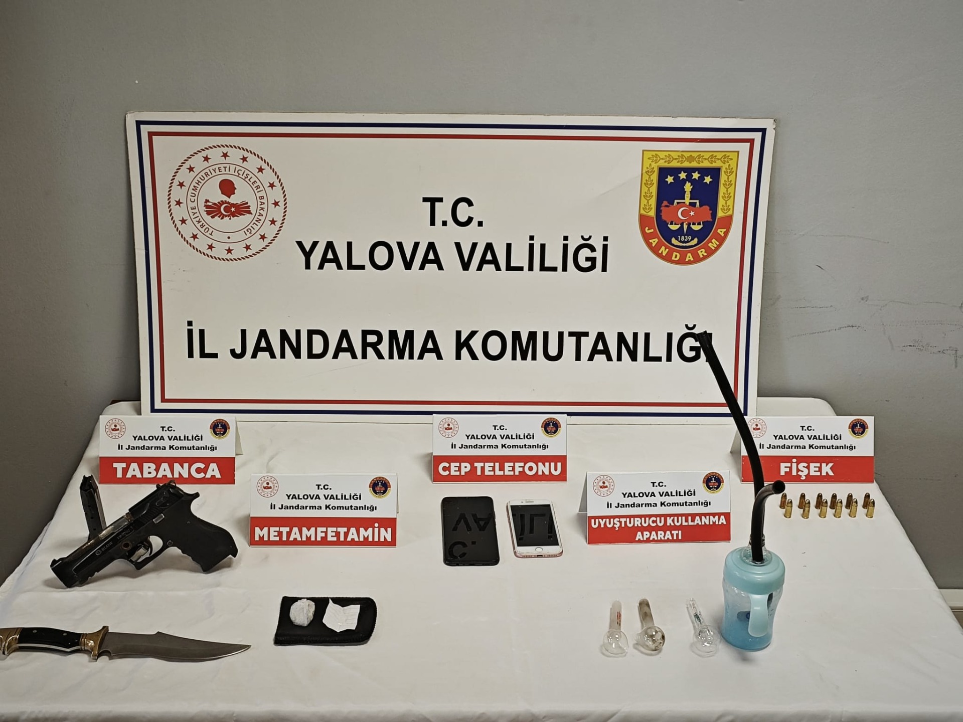 JANDARMADAN UYUŞTURUCU MADDE OPERASYONU: 5 GÖZALTI