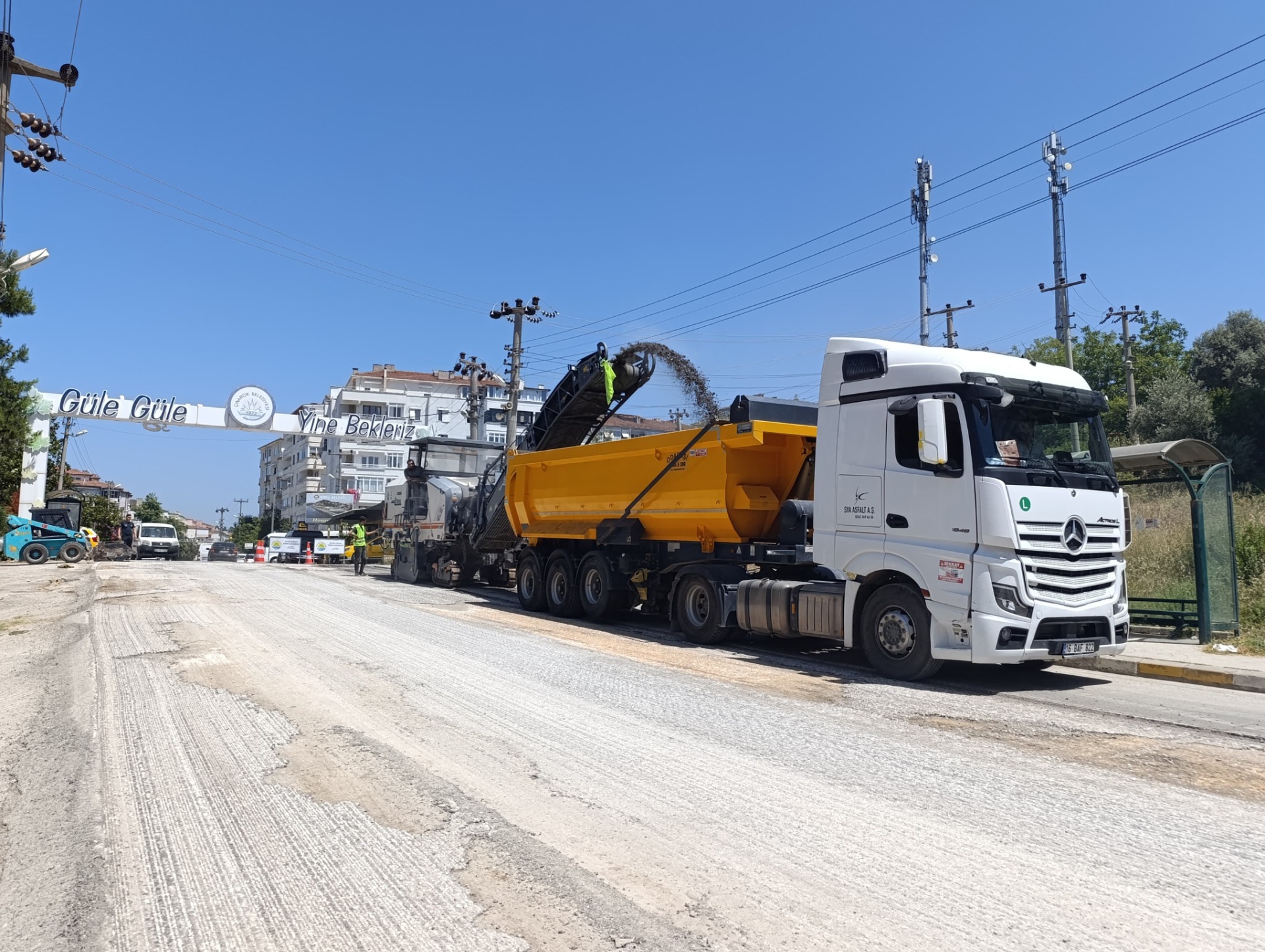 ÇINARCIKTA ASFALT SEFERBERLİĞİ!